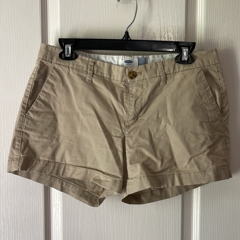 Old Navy khaki shorts